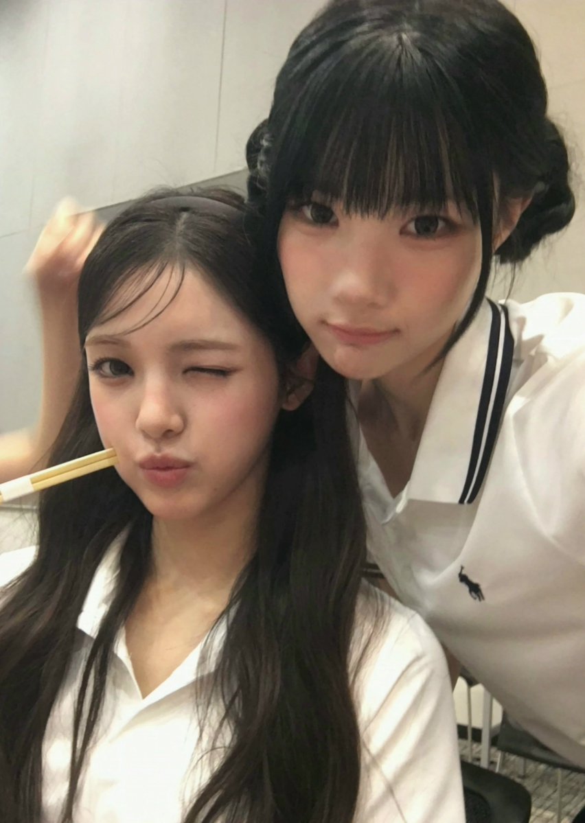 H2H_INA's tweet photo. 260919 #JUUN weverse post with #A_NA #YUHA

dua bayi👶

#Hearts2Hearts #하츠투하츠 #H2H
@Hearts2Hearts https://t.co/CsKlmf5HAV