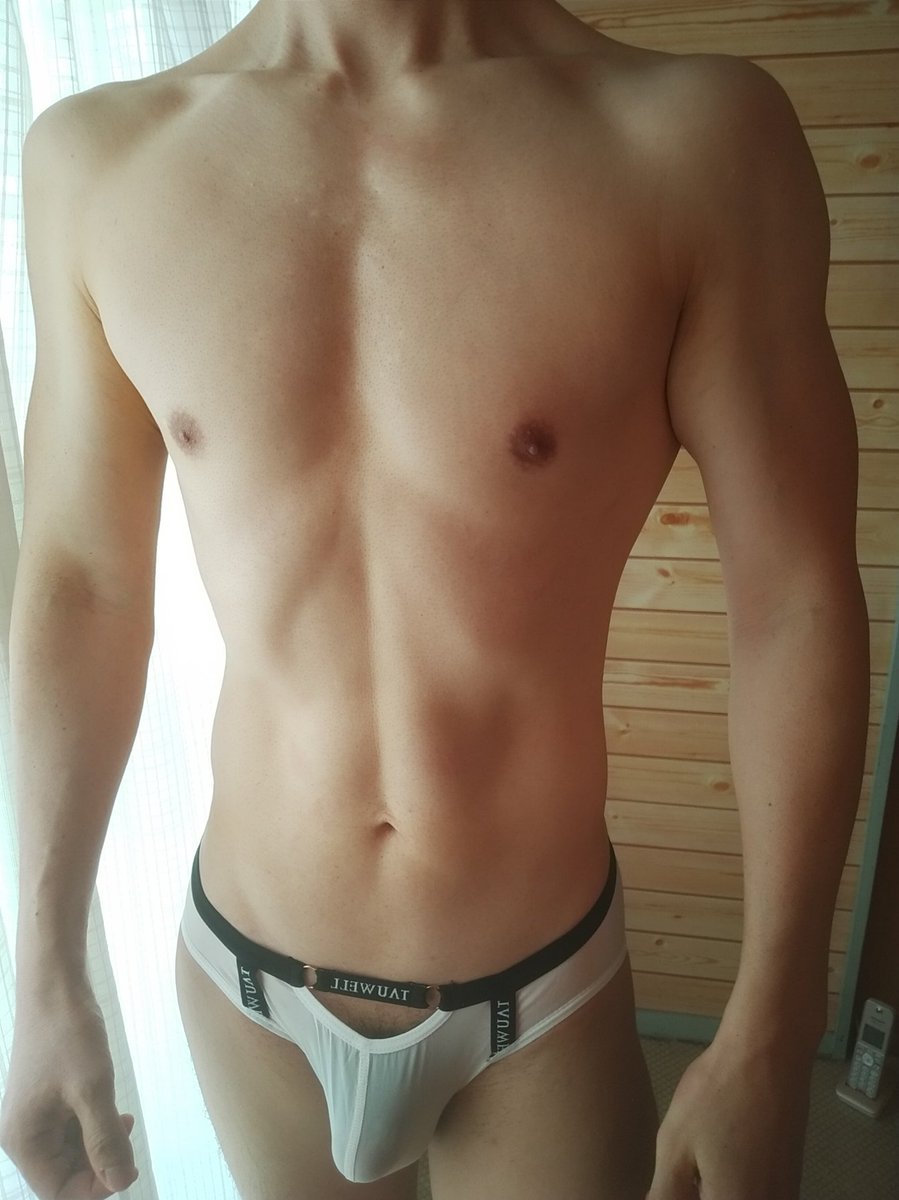 shinya_model's tweet photo. ダイエットするなら、真也パーソナルでしょw💪

🌸1週間体験あり🌸
(内容は下記の本サービスと一緒です)

【非対面パーソナルプラン】
・初回カウンセリング
・個別ストレッチ、トレメニュー作成 
・種目ごとの動画提供 
・簡単な食事アドバイス
 ・週1回の進捗、状態チェック 
・必要に応じてメニュー調整 
・伴走サポート

現在は試用段階＆モニター価格です。

条件はひとつだけ。
終了後に口コミ・感想をいただける方限定です笑

まずは1週間、一緒に試しませんか❓

🌸one-week trial campaign🌸

(Content is the same as the main service below)

【Non-Face-to-Face Personal Training Plan】

・Initial Consultation

・Individualized Stretching and Training Menu Creation

・Videos Provided for Each Exercise(only Japanese)

・Simple Dietary Advice

・Weekly Progress and Condition Checks

・Menu Adjustments as Needed

・Support and Guidance

Currently in the trial phase & monitor price.

Only one condition:

Limited to those who can provide feedback and reviews after completion. lol

Why not try it with me for a week?