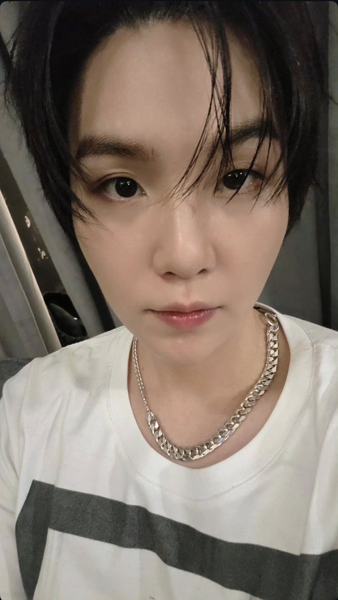 intersuga's tweet photo. agustd: https://t.co/nZ7FSkpchL