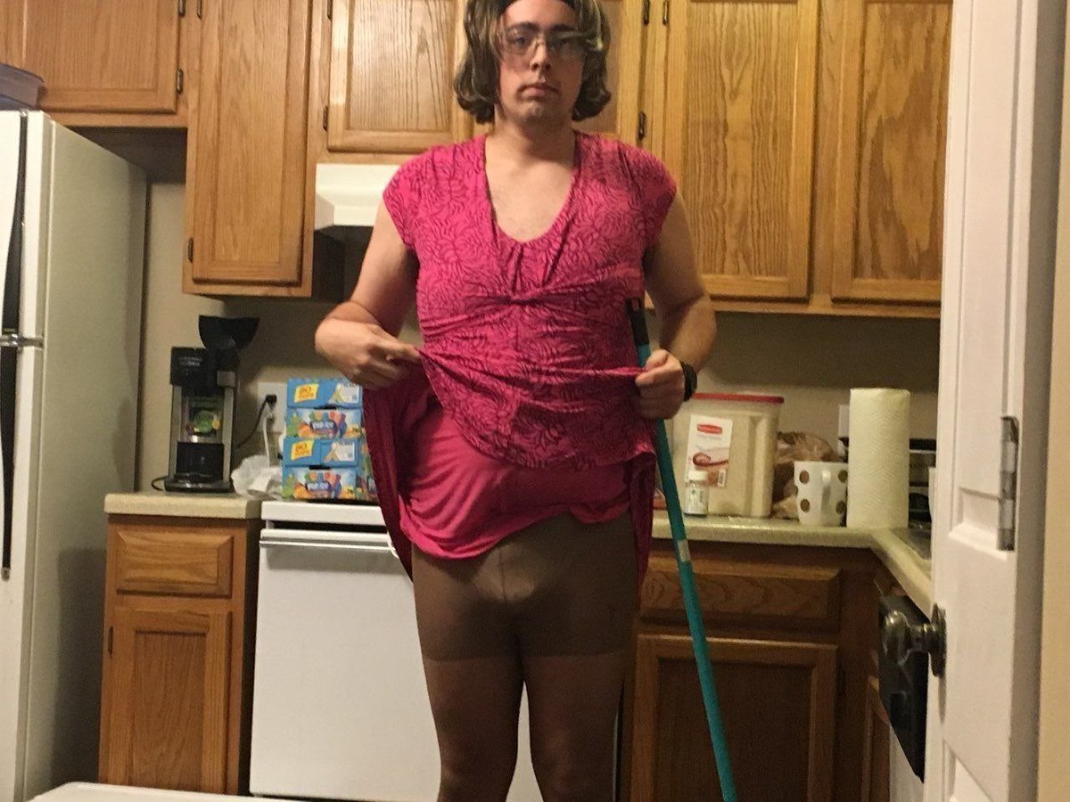 Myshell_sissy's tweet photo. A pathetic dirty sissy 
@bull_maria30112 https://t.co/AIaTrppolr