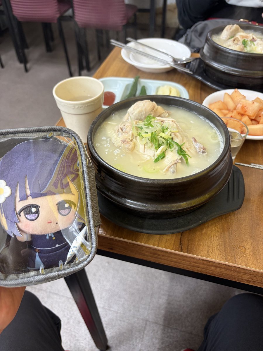 itosiki12's tweet photo. 美鈴、参鶏湯だよ https://t.co/mtc9Pqzl2Q
