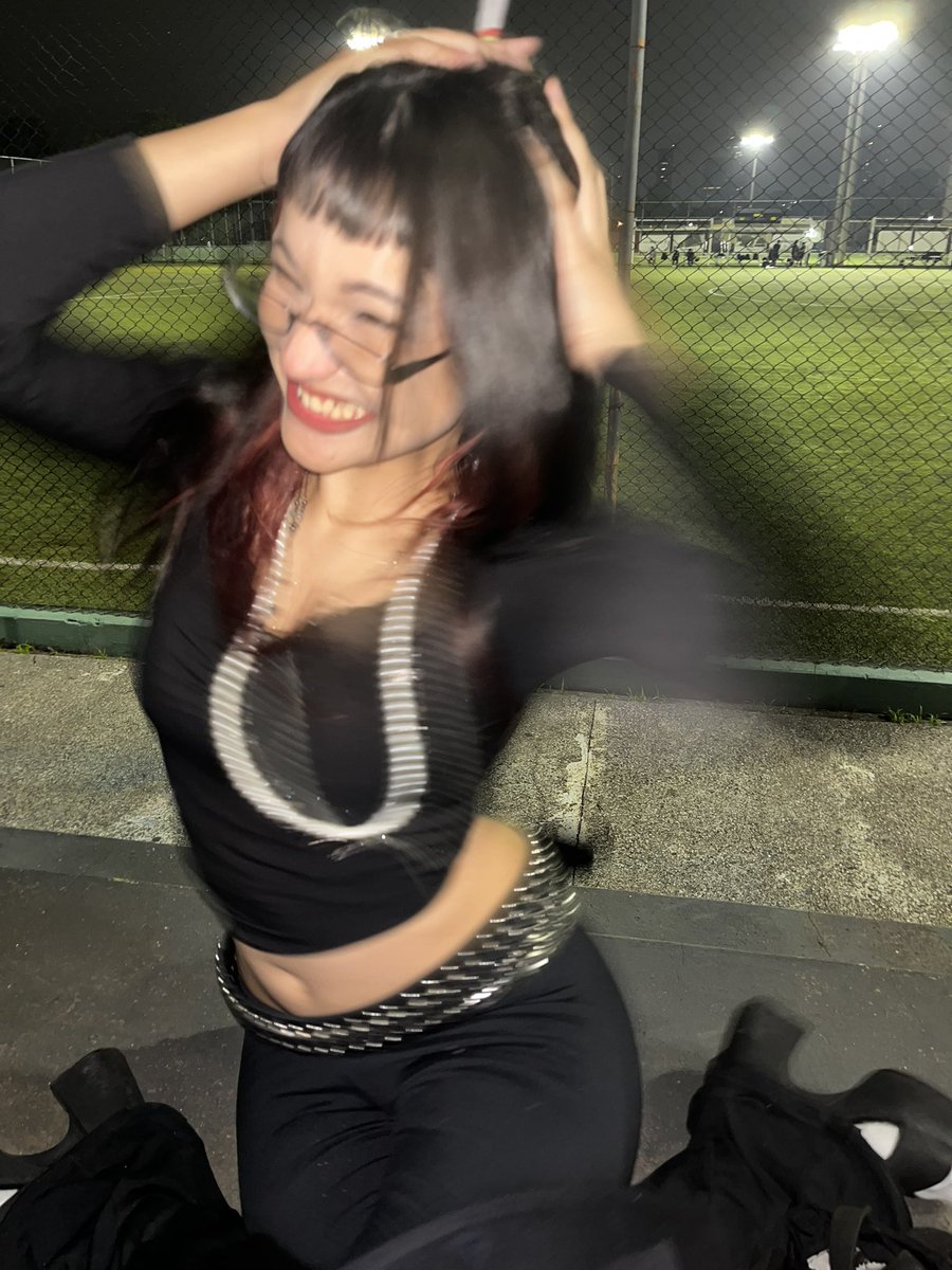 slkyoyo's tweet photo. aquela amg q finalmente tem uma foto sorrindo e que gostou dela https://t.co/PpF2wfBHtU