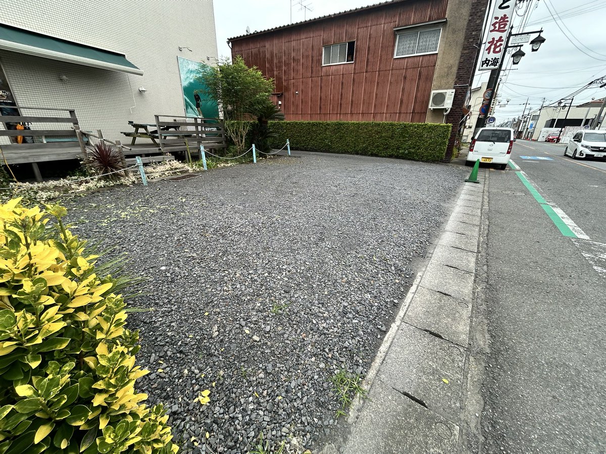 MACARONISURF's tweet photo. 本日花火大会なぅ。駐車場¥6.000- 奥の22時以降出庫になる場所は¥3.000-です。境町花火大会　#境町花火大会 https://t.co/kutVMaGhY2