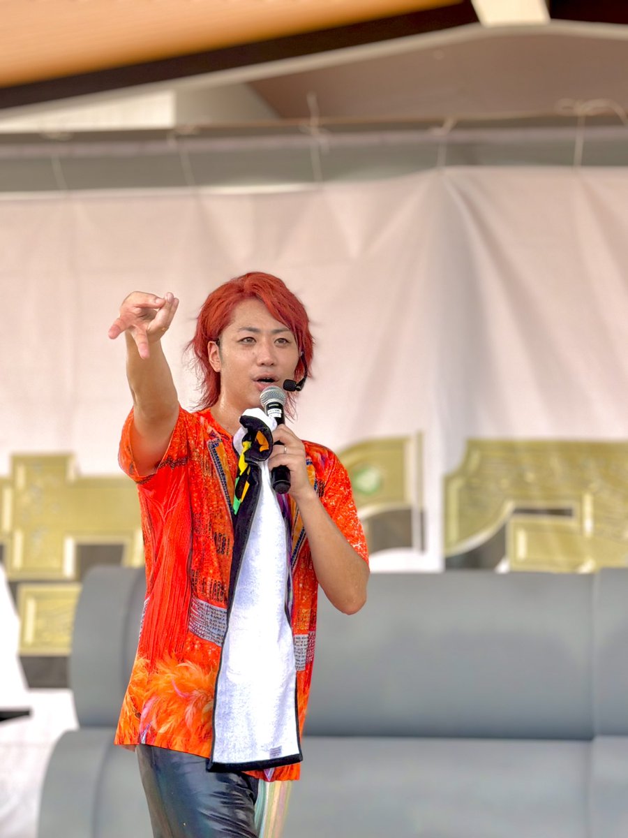 marumaru_to_'s tweet photo. #リサイタルズ 
はいカッコ良すぎ！
撮可最高！！！！
前列貴重すぎた！！！！！！！！
なつきちすぎた https://t.co/mN4OLSxVXE