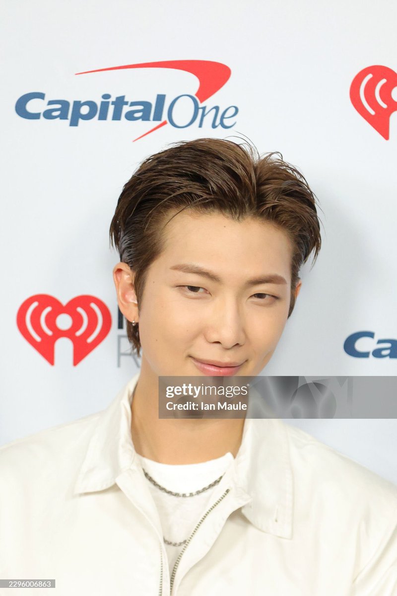 K_RKIVE7's tweet photo. Say anything by seeing namjoon! https://t.co/1WS9ZjOlym