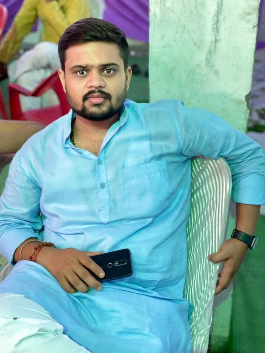 dilsharan_singh's tweet photo. राष्ट्रीय स्वयं सेवक संघ के सिंगरौली विभाग के विभाग प्रचारक आदरणीय श्री प्रशांत जी भाई साहब को जन्मदिवस की हार्दिक शुभकामनाएँ।
भगवान नीलकंठ महाराज की कृपा आप पर सदैव बनी रहे।

@हाइलाइट https://t.co/1PW2UQkKbX