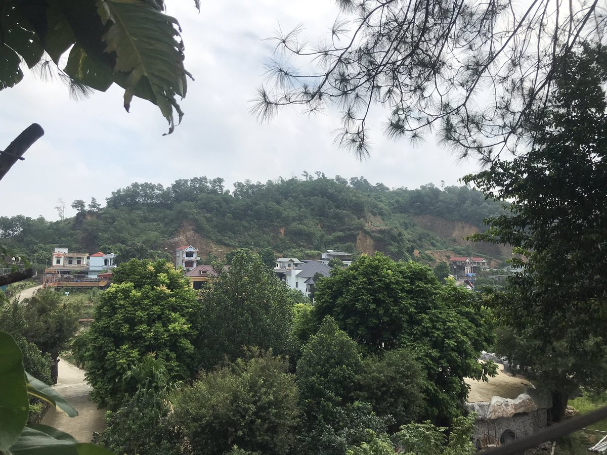 BachTTPOfficial's tweet photo. 2-day-long trip on the outskirts of hanoi ✌️ https://t.co/4n2BZimm7Z
