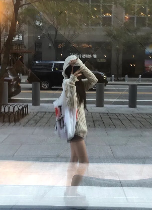 pickbyreenee's tweet photo. 지금 입기 좋은 어른여자맛 상의 모음 타래 ❦ ⋆.˚ https://t.co/kyhXTZ6QG6