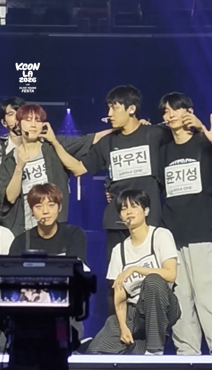 jinywoon322's tweet photo. 봐봐즈 🫶❤️ https://t.co/MqZg0h0GJg