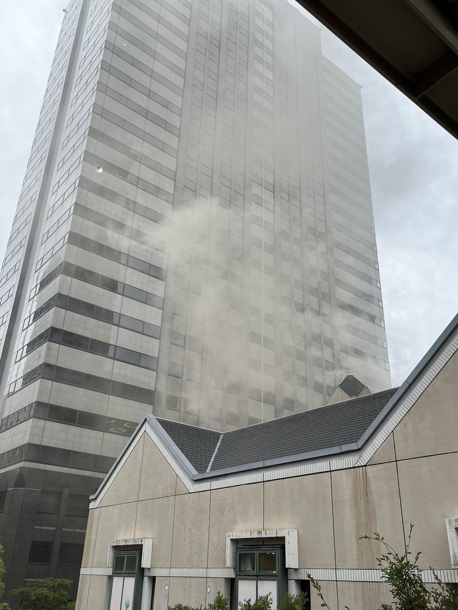 Gt8VUlzRG7buafO's tweet photo. 【火事情報】東京都品川区東品川 天王洲アイル駅近くから煙あがる火災9月19日 : ニュース速報あれこれ総合 https://t.co/Jdr7coUpkO #NHK #品川区 火事消防車サイレン場所出動 https://t.co/pOVYMK3Iei
