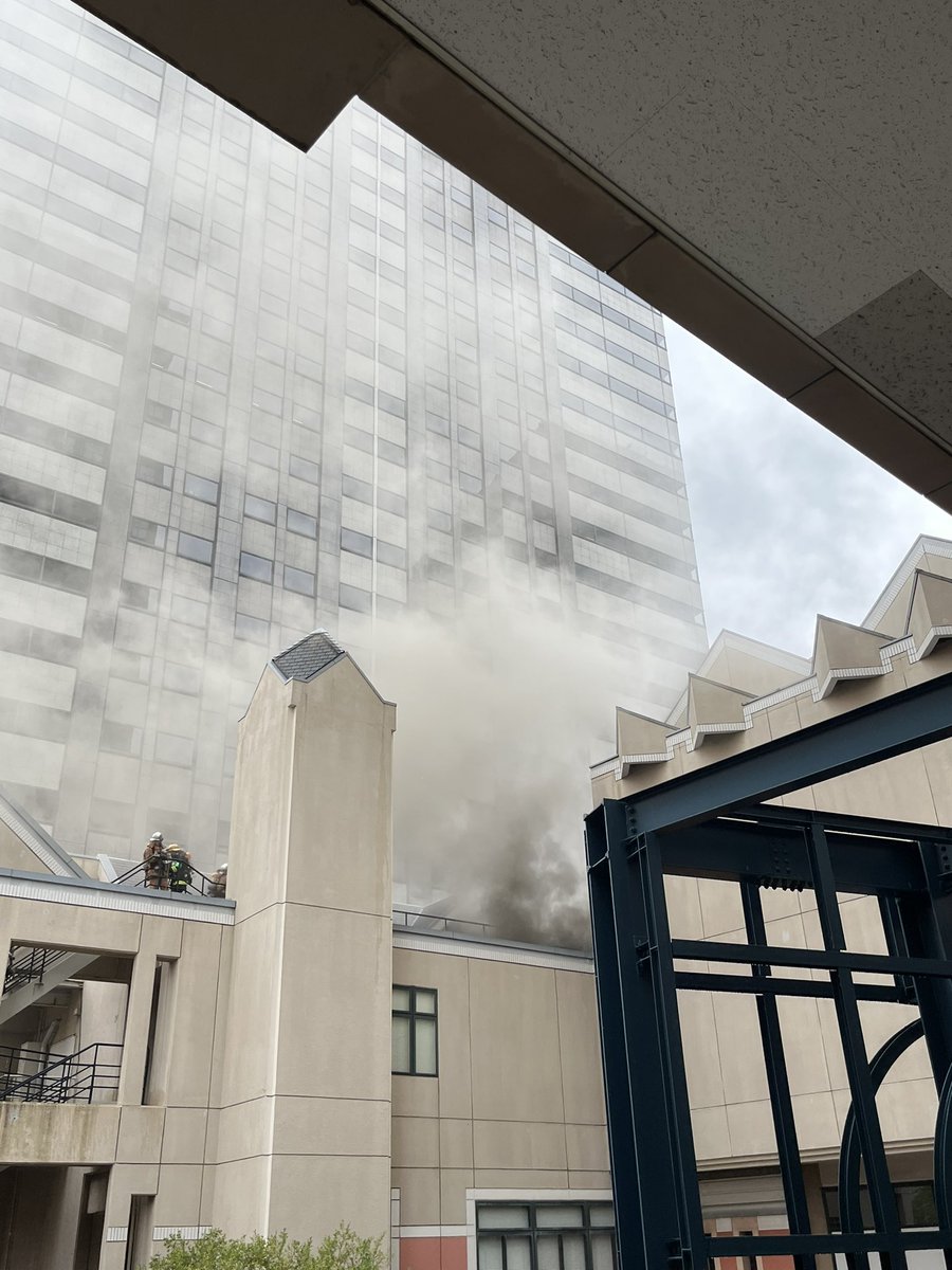 Gt8VUlzRG7buafO's tweet photo. 【火事情報】東京都品川区東品川 天王洲アイル駅近くから煙あがる火災9月19日 : ニュース速報あれこれ総合 https://t.co/Jdr7coUpkO #NHK #品川区 火事消防車サイレン場所出動 https://t.co/pOVYMK3Iei