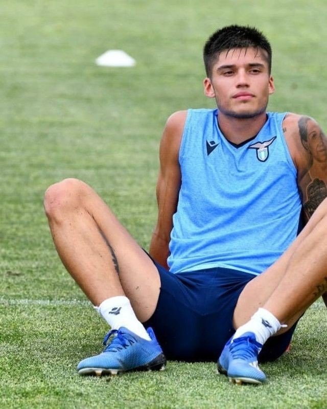 hadacademica's tweet photo. si chicas recontra alfa es... https://t.co/hhntGUBSTe