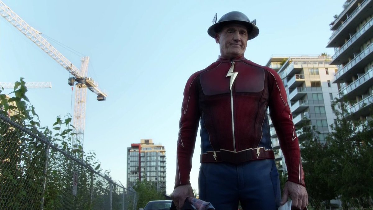 MarvelD91694405's tweet photo. Imagina odiar estos trajes perfectos de superheroes hay un sector de los fans purristas de los comics clásicos, que odian estos trajes de superheroes. https://t.co/NgzPkqUCLp