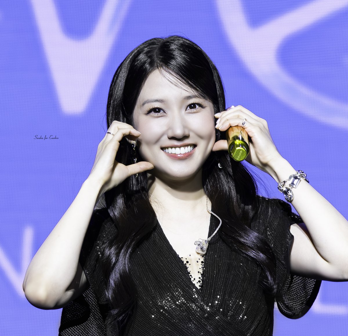 400vov004's tweet photo. 260913 은빈노트 EUN-iverse IN TAIPEI 박은빈 2 
😍😍

#박은빈 #ParkEunBin https://t.co/SsZOA2kuC3