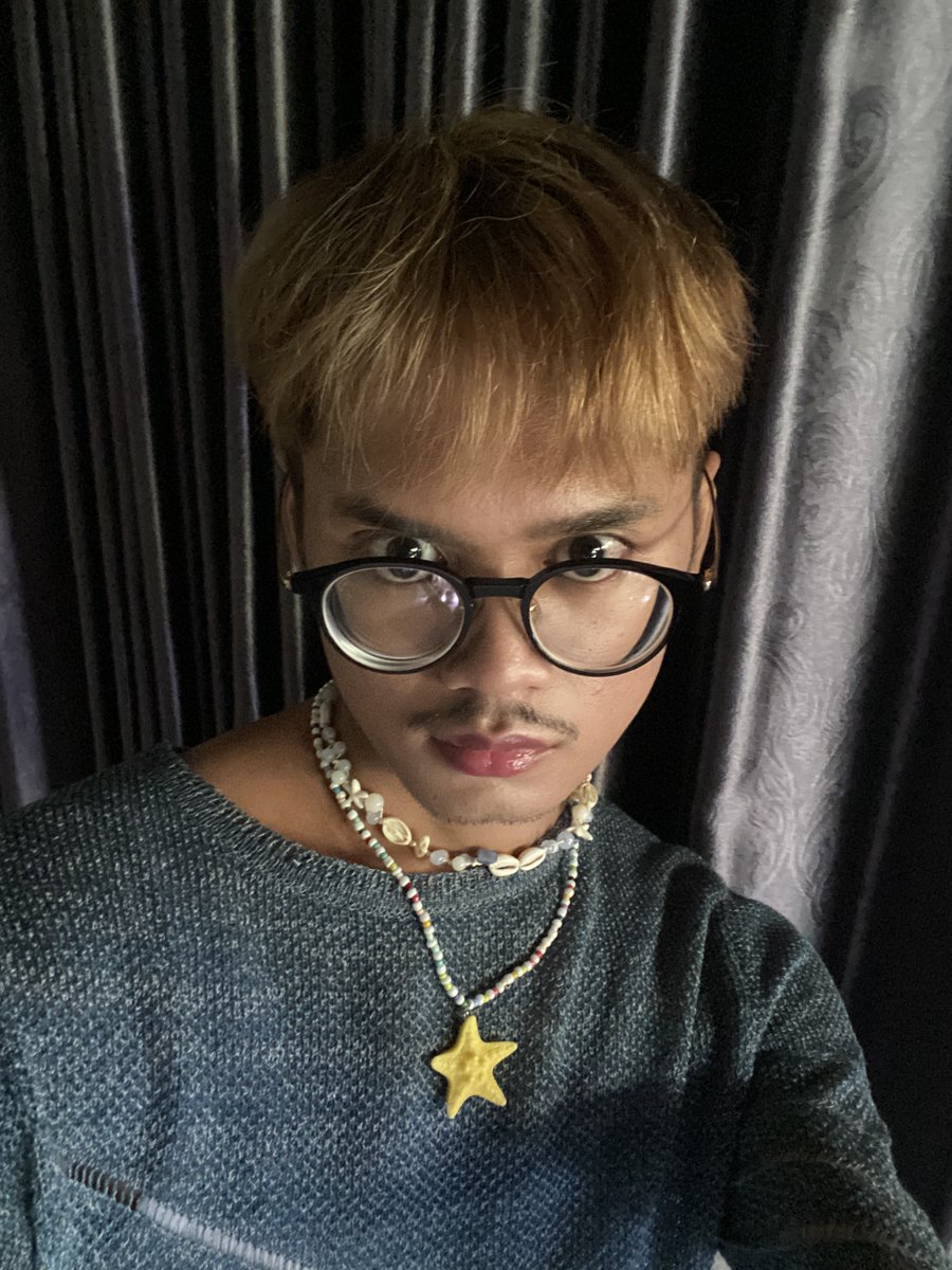 feelingthatrain's tweet photo. island boy⭐️🏝️ https://t.co/agLAYMourT