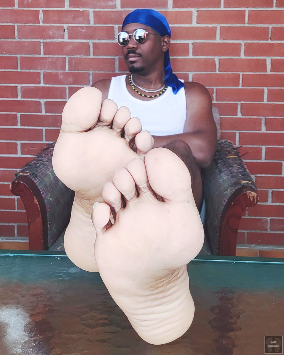 softsoleman's tweet photo. #softsoleman #malefeet #malesoles #widesoles #widefeet #manfeet #mansoles #bigsoles #bigfeet #meatysoles #meatyfeet #softsoles #softfeet #plumpsoles #plumpfeet #piedsmasculins #pieds #malefeetmodel #malefeetlovers #malefeetworld #feet #soles #toes #bigtoes #orteils https://t.co/LOPH2Z18eG