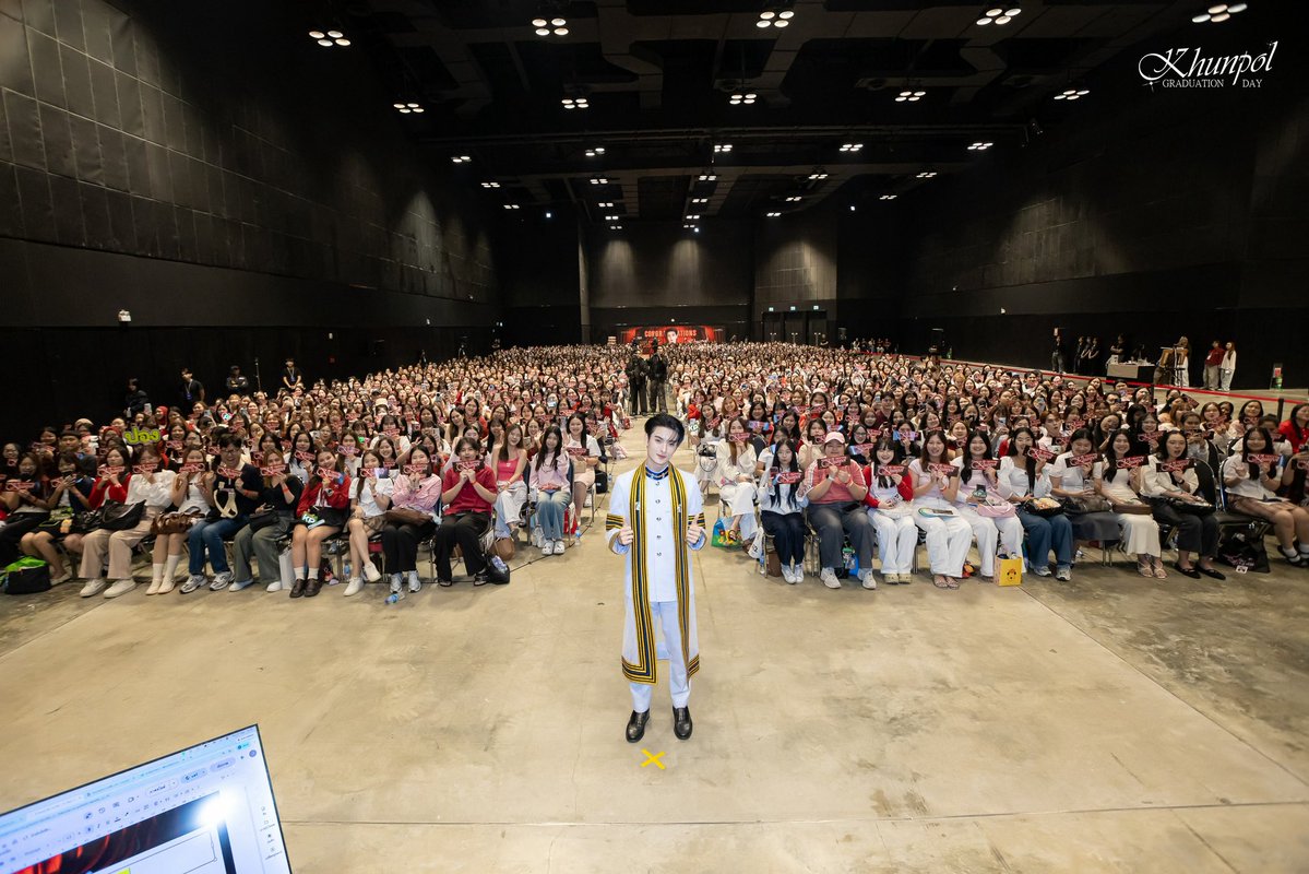 khunpolkingdom's tweet photo. SPECIAL THANKS TO ALL KHUNPOL TEAM ✨ #KHUNPOLGraduationDay #KHUNPOL @khunppol 

KHUNPOL TEAM ขอขอบคุณแฟนคลับ คนที่รักขุนพล ๆ คนจากใจ ที่ร่วมสนับสนุนโปรเจกต์นี้ให้เกิดขึ้นมาตั้งแต่วันแรกจนกระทั้งกิจกรรมเสร็จสิ้นลงอย่างสมบูรณ์

❤️ทุกยอดโดเนท ทุกคำแนะนำ รวมถึงทุกกำลังใจที่ส่งเข้ามาผ่านทุกช่องทางเพื่อให้โปรเจกต์นี้ออกมาได้อย่างดีที่สุด ล้วนเป็นส่วนสำคัญที่ทำให้โปรเจกต์นี้เกิดขึ้นและผ่านพ้นไปได้ด้วยดี 

❤️หากไม่มีทุกคน โปรเจกต์นี้คงไม่สามารถเกิดขึ้นและสมบูรณ์ได้อย่างที่เราได้เห็นในวันนี้ ขอบคุณที่ร่วมก���นสร้างอีกหนึ่งความทรงจำที่มีความหมายให้กับขุนพล และทำให้วันสำคัญครั้งนี้เต็มไปด้วยความรักและความตั้งใจจากทุกคน

❤️ไม่ว่าแต่ละคนจะเป็นใคร อยู่ที่ไหน หรือกำลังทำอะไร ขอบคุณที่ยังสละทั้งเวลา แรงกาย แรงใจ และร่วมสนับสนุนโปรเจกต์นี้ในแบบที่ตัวเองทำได้ เพราะสิ่งหนึ่งที่พวกเรามีเหมือนกัน คือความรักและความตั้งใจดีที่อยากมอบให้กับขุนพล …

❤️ตลอดการดำเนินง��น หากมีข้อผิดพลาดหรือสิ่งใดที่ทางทีมดูแลได้ไม่ทั่วถึง ต้องขออภัยมา ณ ที่นี้ด้วยนะคะ สุดท้ายนี้ ขอบคุณทุกคนที่เชื่อใจ สนับสนุน และเดินทางมาด้วยกันตั้งแต่ต้นจนจบ

❤️เพราะโปรเจกต์นี้ไม่ได้เกิดขึ้นจากใครคนใดคนหนึ่งแต่เกิดขึ้นได้เพราะ “พวกเราทุกคน” 🤍🤲🏻

ขอบคุณที่ร่วมกันทำให้ #KHUNPOLGraduationDay กลายเป็นอีกหนึ่งความทรงจำที่พิเศษของขุนพลและของพวกเราทุกคนมาก ๆ ค่ะ 🙇🏻‍♀️🙏🏻

Link รูป���ายในงานนะคะ เพื่อนๆสามารถใช้ได้เลยค่ะ 
🔗 : https://t.co/5uuLbYjMnb