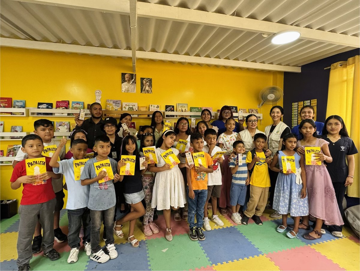 InformeActual2's tweet photo. 📚🇵🇪 De una paleta inspirada en el Papa a niños que mejoran su comprensión lectora
#PapaLeónXIV #PAPALETA #Educación #ComprensiónLectora #Chiclayo #Perú
https://t.co/2s18fSJupT https://t.co/VJcUcWXAii
