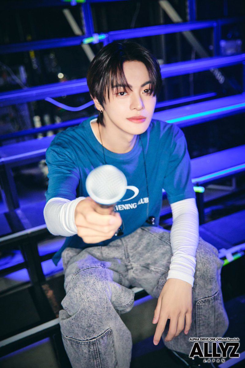 leowondiary's tweet photo. 260919 ALLYZ Japan
Yokohama Fancon Special Photo  #리오 #상원

Blue &amp; Red 💙❤️ https://t.co/acLCM7nNTL