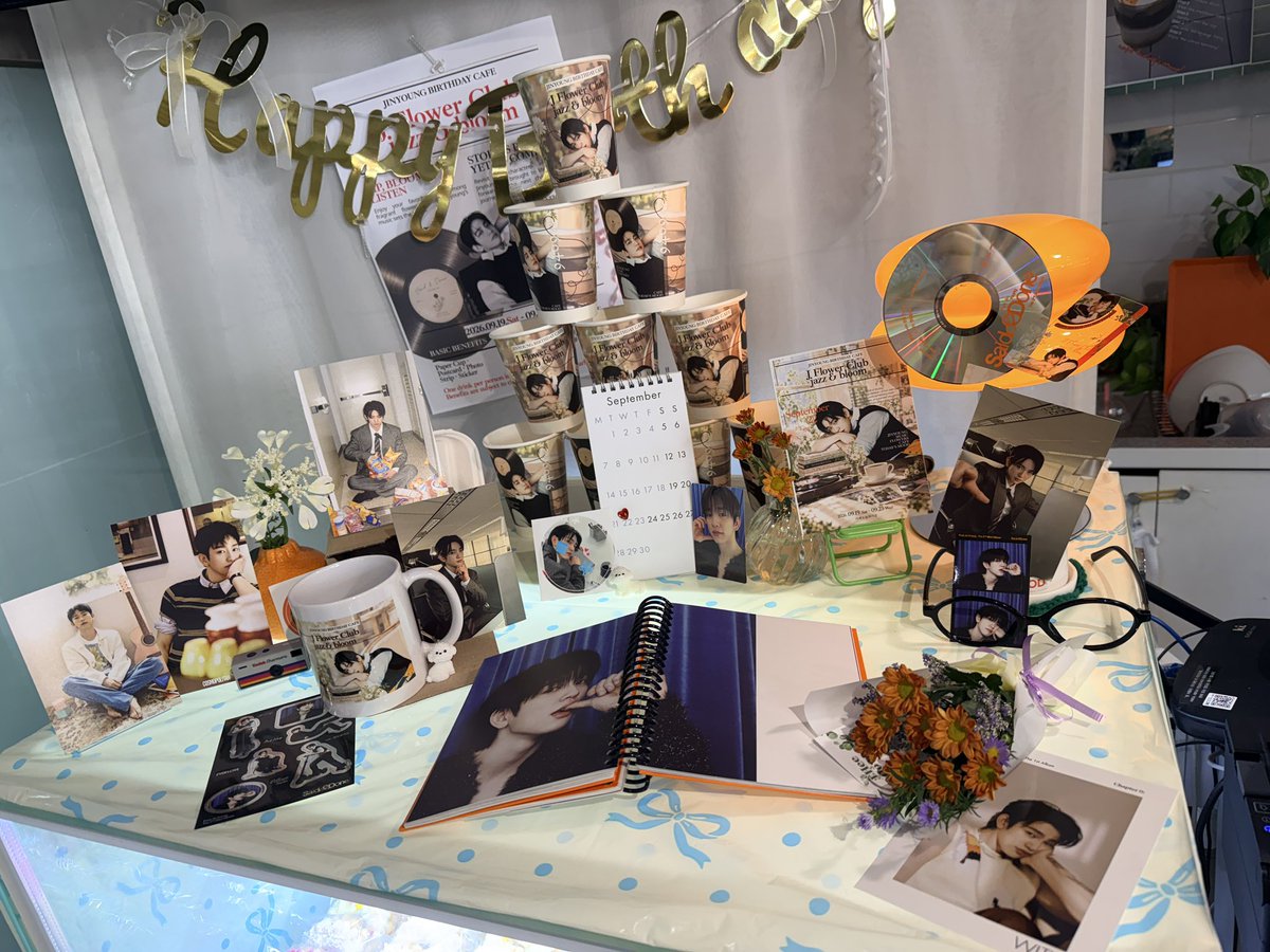 wonji1203's tweet photo. #JFlowerClub #진영생일카페 https://t.co/iccwI4VIVf