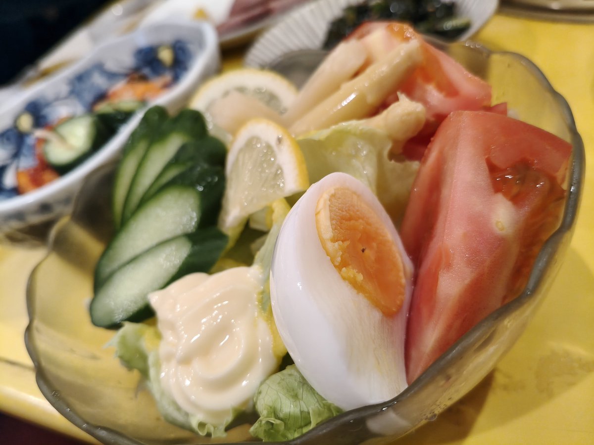 hosomomi's tweet photo. 久しぶりに母と。お互いに身体にガタはきているけれど（笑）

他愛もない話をして1時間15分ほどで解散。　　

これから予定があるのでできるだけニンニクは避けました🙂 https://t.co/yLkWfPGlIr