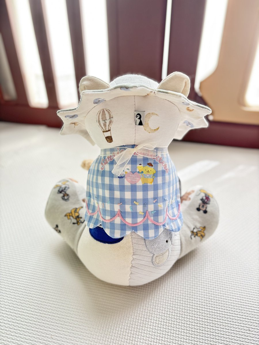 sara_0072's tweet photo. baby bottleさんにサイズアウトした服をリメイクしてめちゃかわライオンのぬいぐるみにしてもらったよ〜🦁💖
思い入れある服とスタイたちだからうれしい😭✨
【https://t.co/PASAeL5eNE】 https://t.co/MhsjumLGic