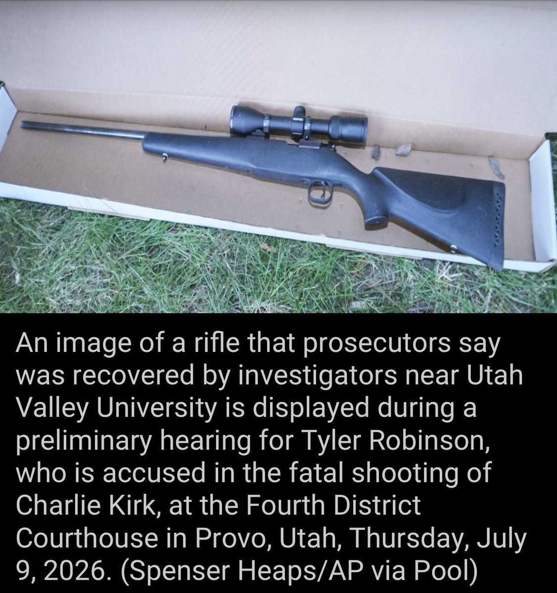 mfbarnes52's tweet photo. @sykes880418_s @RealCandaceO Here’s Tyler’s grandpa’s rifle https://t.co/oHq02oORr5