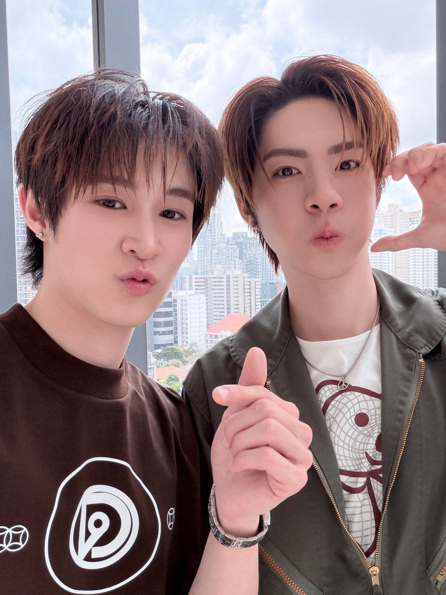 natasittttt's tweet photo. รอตามติดชีวิตชาวหอ ตัว ดี แล้วค้าบ หอนี้จะวุ่นวายแค่ไหนกันเชียว (กลัวผวนตลอดเลยฮือออ) 

D DORM SITCOM PREMIERE

#มหาฤกษ์หอตัวดี https://t.co/3kbVjbuhC3