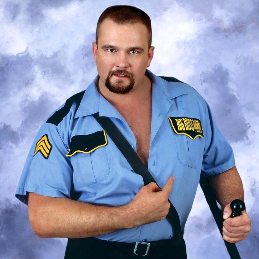 WWFWrestling1's tweet photo. ๐ท WWF studio shot - Big Boss Man! ๐ธ Photo from 1991. ๐ฎ๐ปโโ๏ธ #WWF #WWE #Wrestling #RayTraylor #BigBossMan https://t.co/BbETKk9GIx
