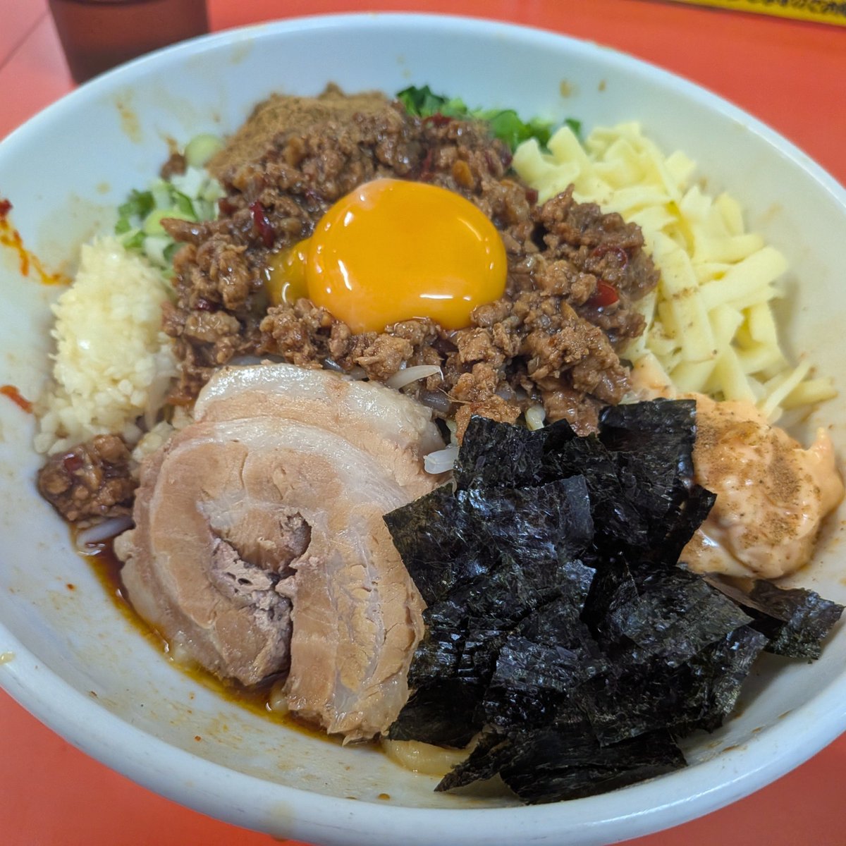 pocotan_MB's tweet photo. 台湾まぜそば at らー麺 ぶたのジョー。

限定麺で台湾まぜそばが二郎系で楽しめる！
台湾ミンチたっぷりで絶品！  #毎日がラーメン https://t.co/eTwLcUGYDh