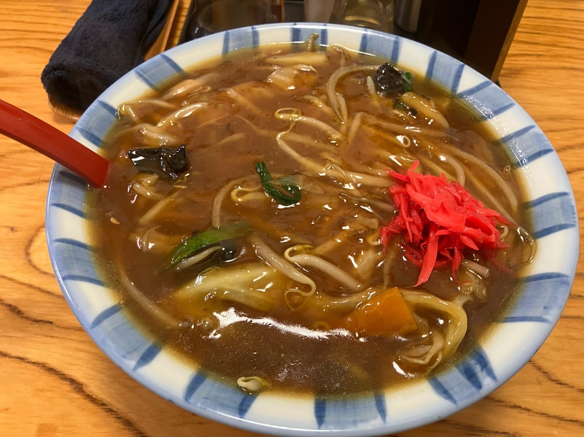 minibaskai's tweet photo. 秋田県能代市　みのり
みのりラーメン　醤油、味噌　各1,100円
仙台から帰省し家族でラーメン🍜
ボリューム満点💯でうまい😋
ごちそうさまでした♪ https://t.co/JM2hH06PI6