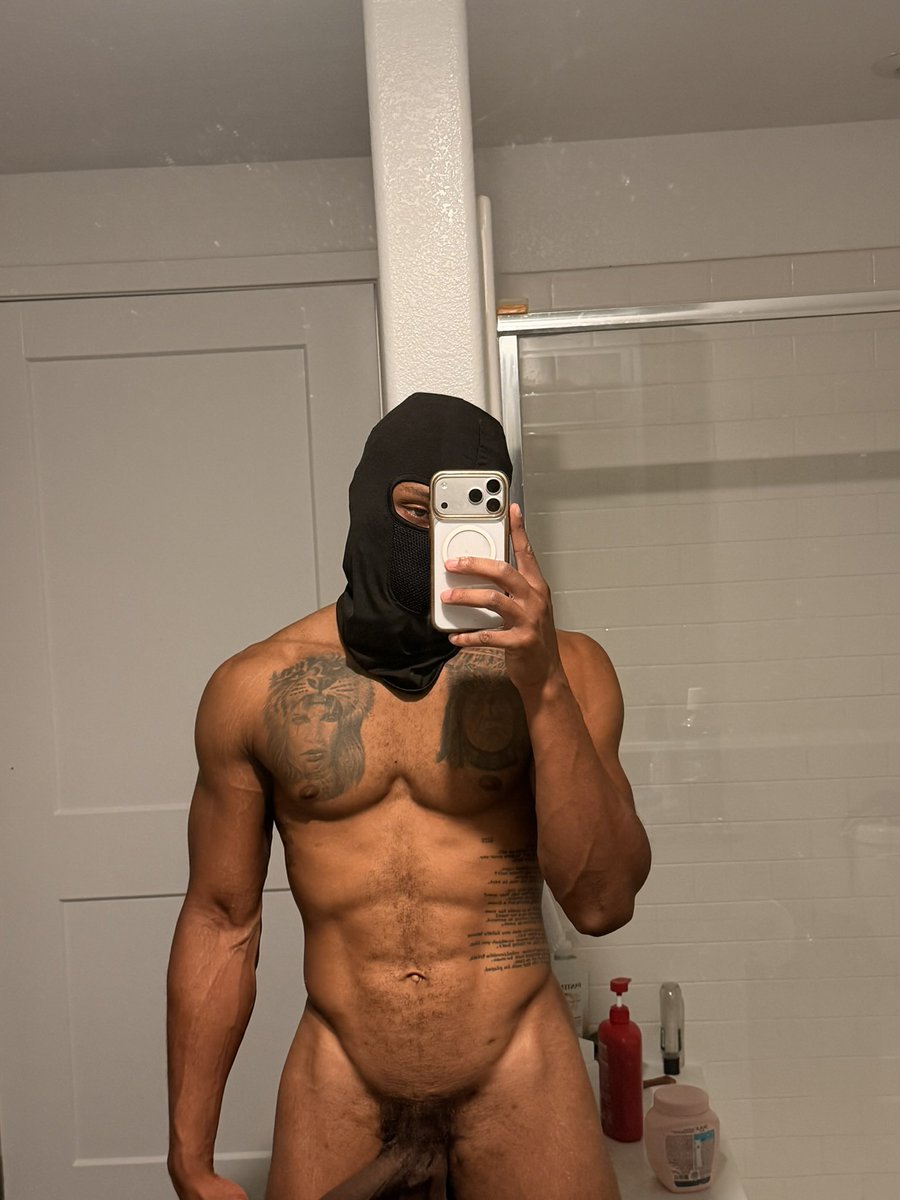 afterdarccc's tweet photo. 🍯🧸

Physique https://t.co/WFWeZQEWzE