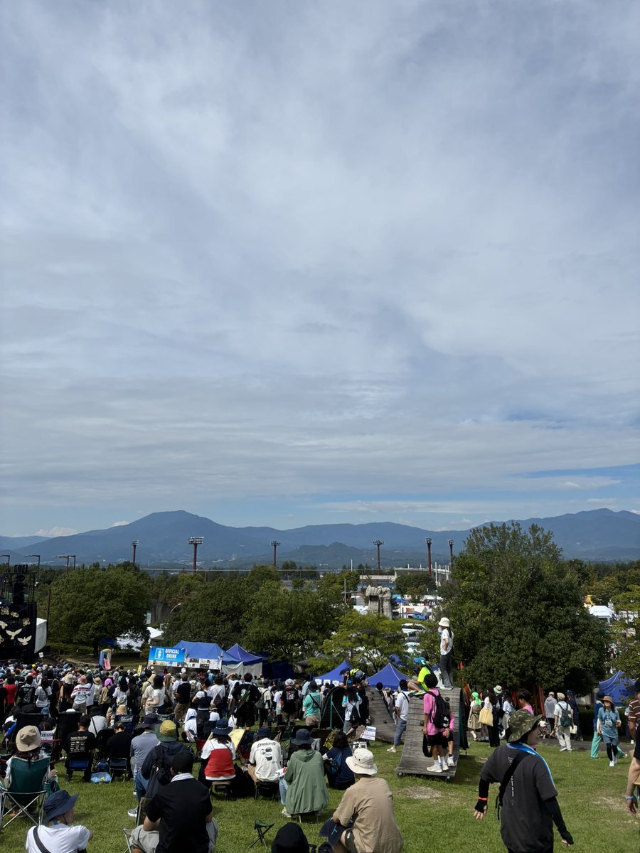 0116_kr's tweet photo. 中津川ワイルドウッドフェス🌳

水平線みてきた♡
でかいステージと広い空で開放感さいこう！もっとおどりたい！また見たい！ https://t.co/OuiLBEA7yC
