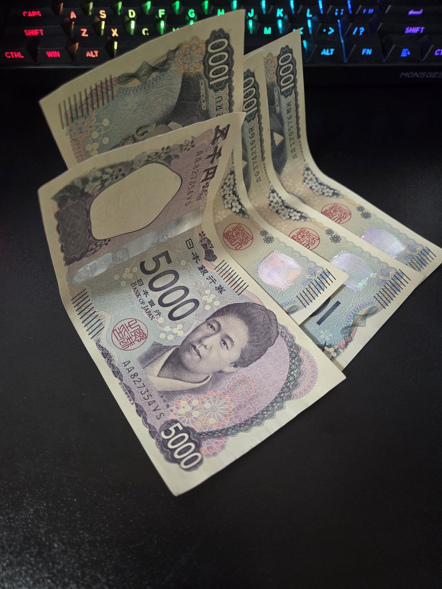 eb1tapi_'s tweet photo. 11/25までの生活費
がちる https://t.co/bnBQe72WQ2