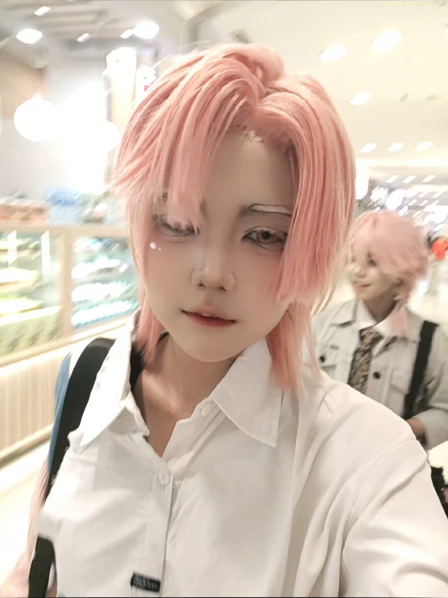 phainonarkeo tweet picture
