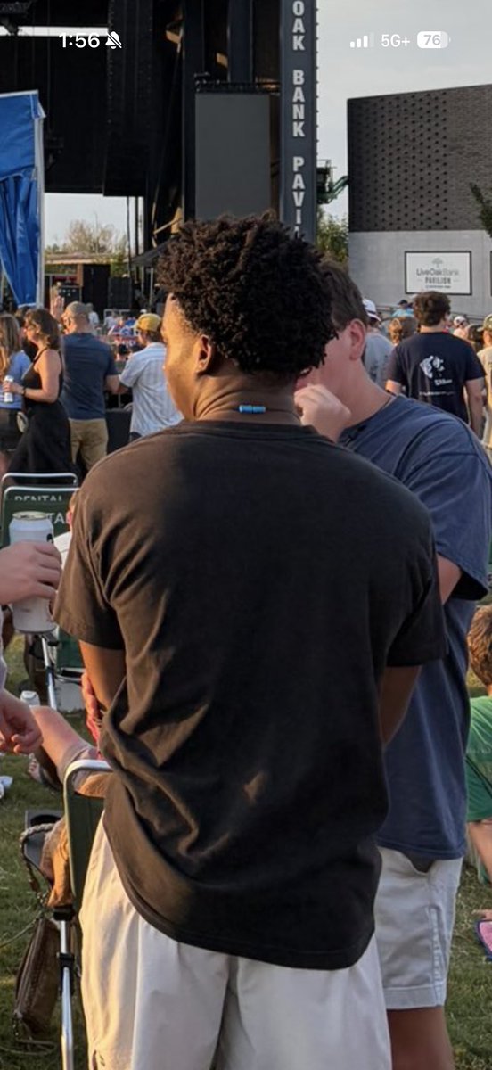 BarbourSeason's tweet photo. Saw this nigga at this panic #mycultureisnotyourcostume https://t.co/WBqoRsrv6j