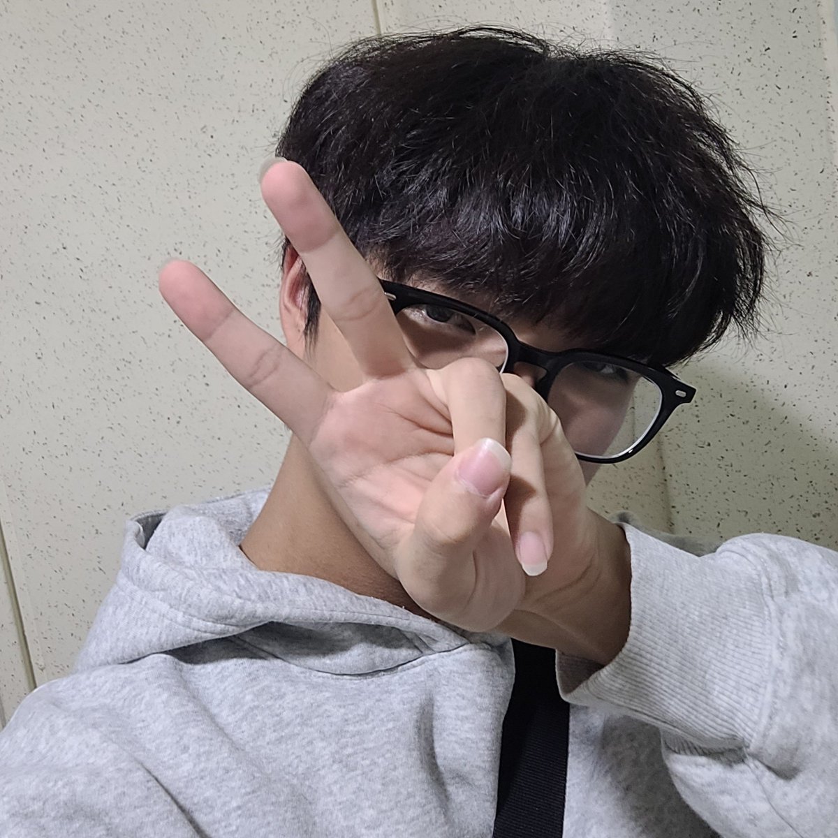 oregare0419's tweet photo. 매달 매번 이러지만 익숙해지지 않는 이유 없이 미치도록 답답한 그거

계속 마음에 걸리는 게 있는데 모르겠는 그거

그림: @sojuhanchan https://t.co/bgyCjr9Xy3