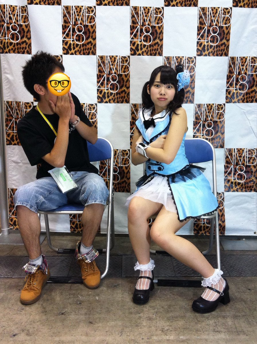 misachan__56's tweet photo. なんか写メ会流行ってるみたいなので掘り出してきた笑
NMB48のヴァージニティーとAKB48の1830mとサムネイル写メ会📸
ポーズがまーちゅんもなっつんもおっパイなの🫢

#写メ会 #小笠原茉由 #小嶋菜月 #中村麻里子 https://t.co/GDDKBvW4lX