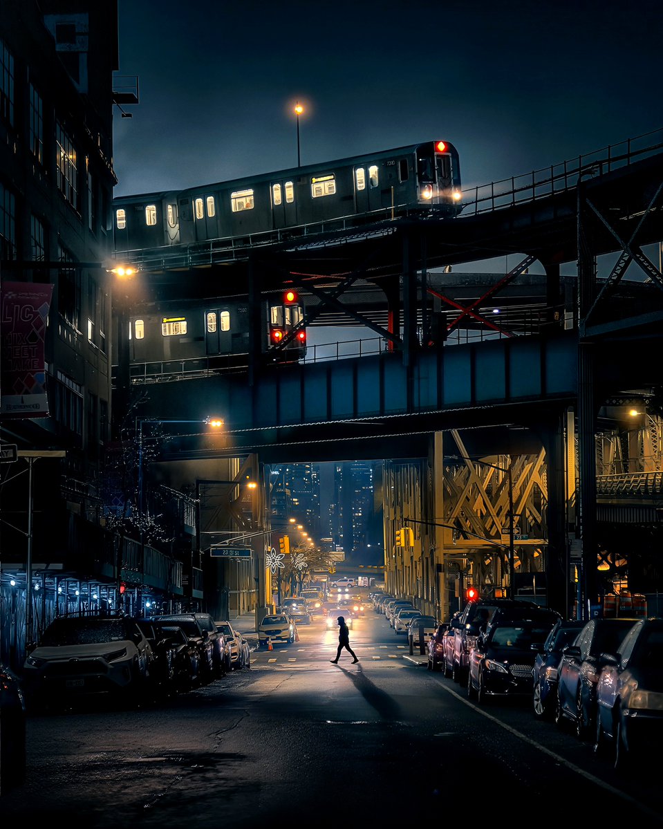 cameralab21's tweet photo. Laura Gómez - Trains I let Pass - New York https://t.co/kTANusu5T9