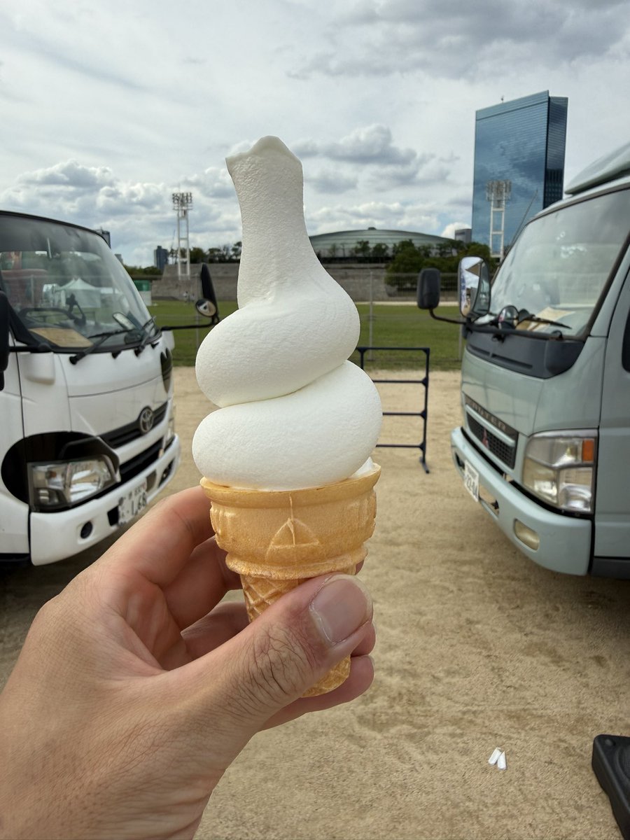 K_chirally's tweet photo. おいし〜い屋台がてんこもり〜🧜🥩
YATAIフェスで朝昼ごはん！暑い！！ https://t.co/E5HM8vPBGR