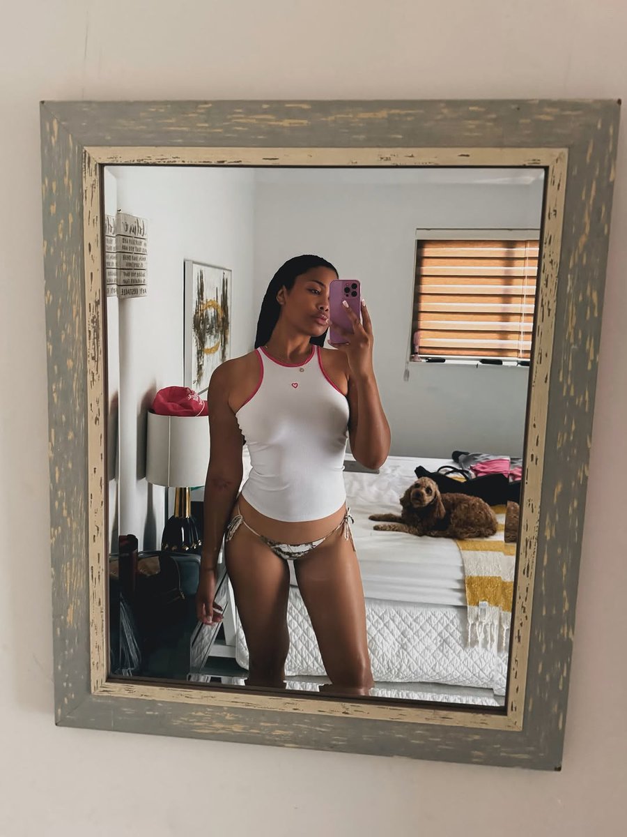 leynabloom83l4's tweet photo. 🏎️🦈👙🌸Body T🌞🏝️⛱️🐩💘 https://t.co/OnMdjclVGk