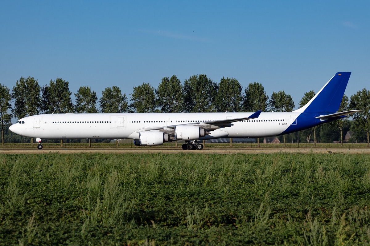 atsushi7353's tweet photo. 希少価値が高まったA340-600。ルフトハンザも来月で全機退役を予定していますが、ヨーロッパではUSCが運航するA340-600に出会えました。スリナム航空にリースされている同機は、パラマリボ=アムステルダム線の専用機材です。USCではさらに2機のA340-600をルフトハンザから購入しています。 https://t.co/DdVxgRMFWO
