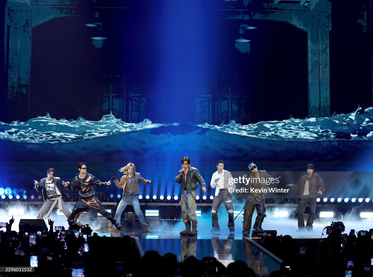 btspicstwt_'s tweet photo. [📸 PHOTOS]

#BTS performance photos at the iHeartRadio Music Festival 2026 (1)

#BTSxIHeartRadio
#BTSonIHeartRadioMusicFestival https://t.co/EpRvTBxBRZ