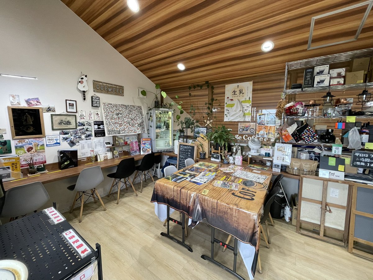 lis2200's tweet photo. お隣河内町のS garage caffeeにお邪魔してます。
筑波を走るライダーさんのお店。 https://t.co/no6AgJp949