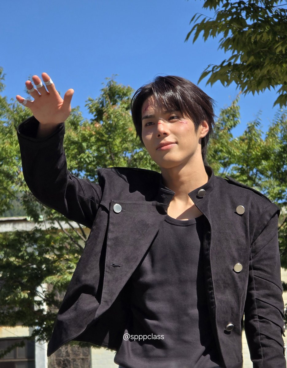 spppclass's tweet photo. #황성빈 #김도균 #82major https://t.co/kuOf51PMKV