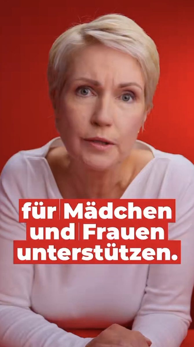 rebew_lexa's tweet photo. Manuela Schwesig macht auf Feministin. Vor einem Monat soll ein abgelehnter Asylbewerber aus Benin in ihrem Bundesland eine 27-jährige Deutsche vergewaltigt haben. Keine Worte von Schwesig dazu. https://t.co/6UTjUwrtCG