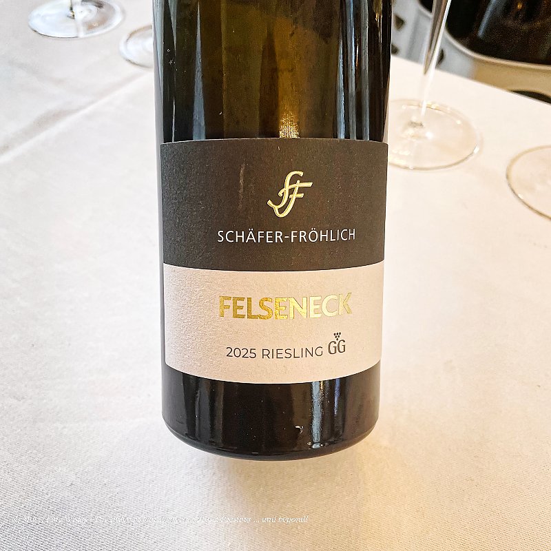 moselfinewines's tweet photo. The 2025 Felseneck from Schäfer-Fröhlich proves airy, yet energetic and pure.

We review this wine as well as many other GGs in Issue No 82.

Interested but not yet a subscriber? Simply sign up via https://t.co/yH1D5AtgyB to get your copy! https://t.co/y2MV3NplLO