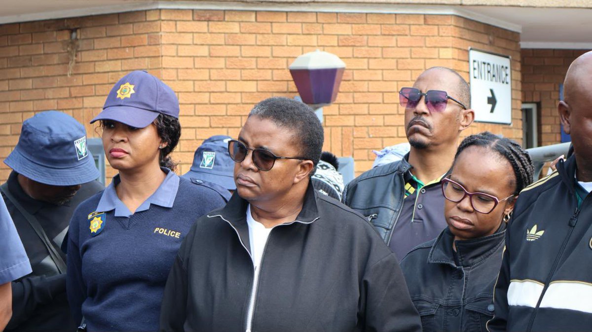 BWC_ingwe's tweet photo. We showed up. We spoke out. We demanded action.

Women are being killed, and silence is not keeping us safe.

Yesterday, we took our demands for action, accountability and justice to Kempton Park Police Station.

This cannot continue
#FundTheFight 
#OrganizingForSurvival 
#EndGBV https://t.co/Fs7sRalHiB