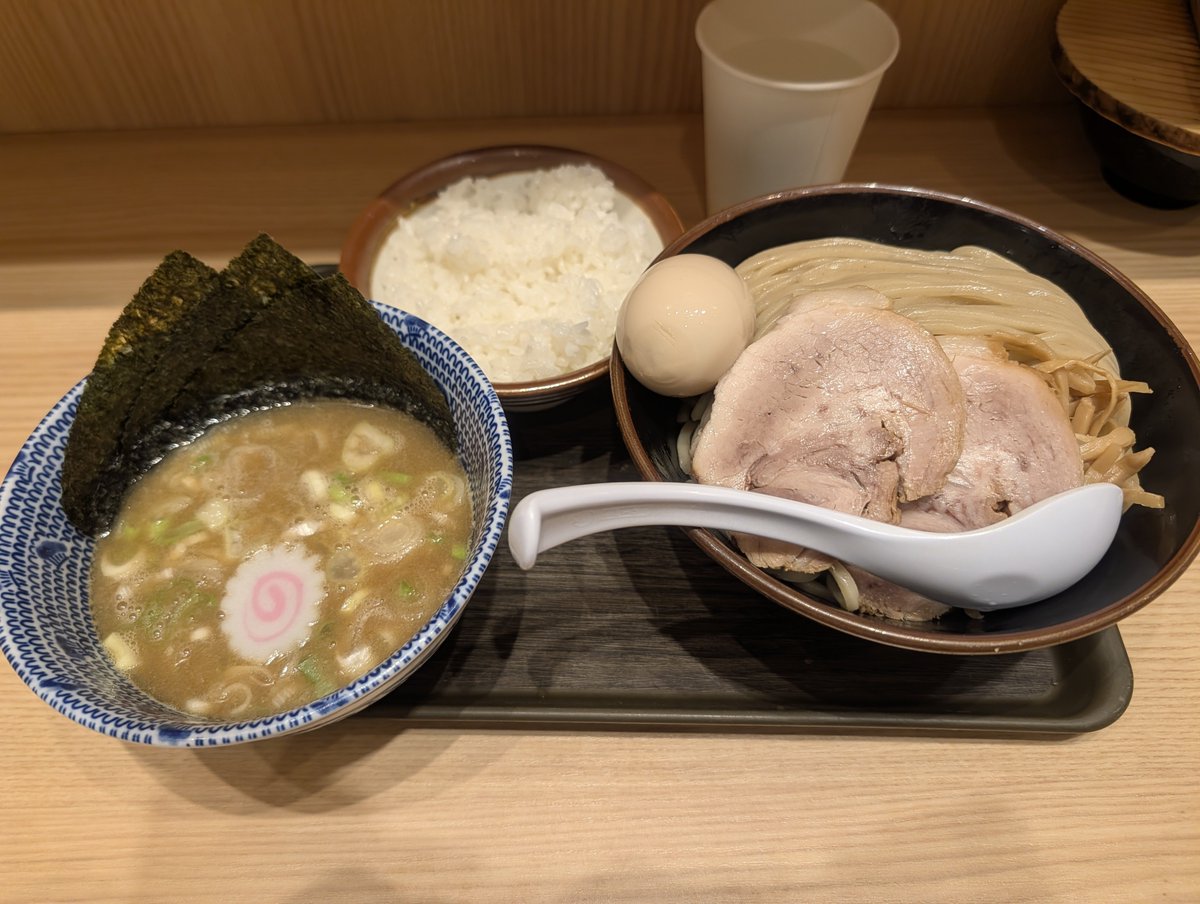 Tfunrun159628's tweet photo. つけ麺🍜RUN！これでカロリーはプラマイゼロですかね(　˙▿˙　)☝ https://t.co/nyTjCLZw82