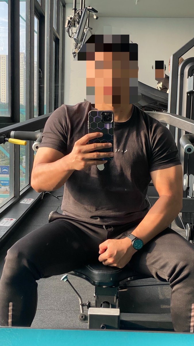 Sibaiikkk's tweet photo. Sedikit memakan kalori tapi kalau liat gorengan amblas laaahhhh.
Menurut kalian gimana?

1. Katakan tidak pada gorengan
2. Makan dikit senggaknya 2-3 biji
3. Atau gerobak gorengannya digusur https://t.co/ZGKb25C6GR